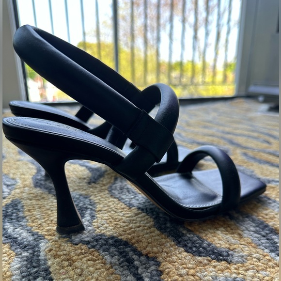 Puffer Black Heels - 8 WIDE - Asos Hickory Padded Mod-Heeled Sandals - Picture 3 of 7